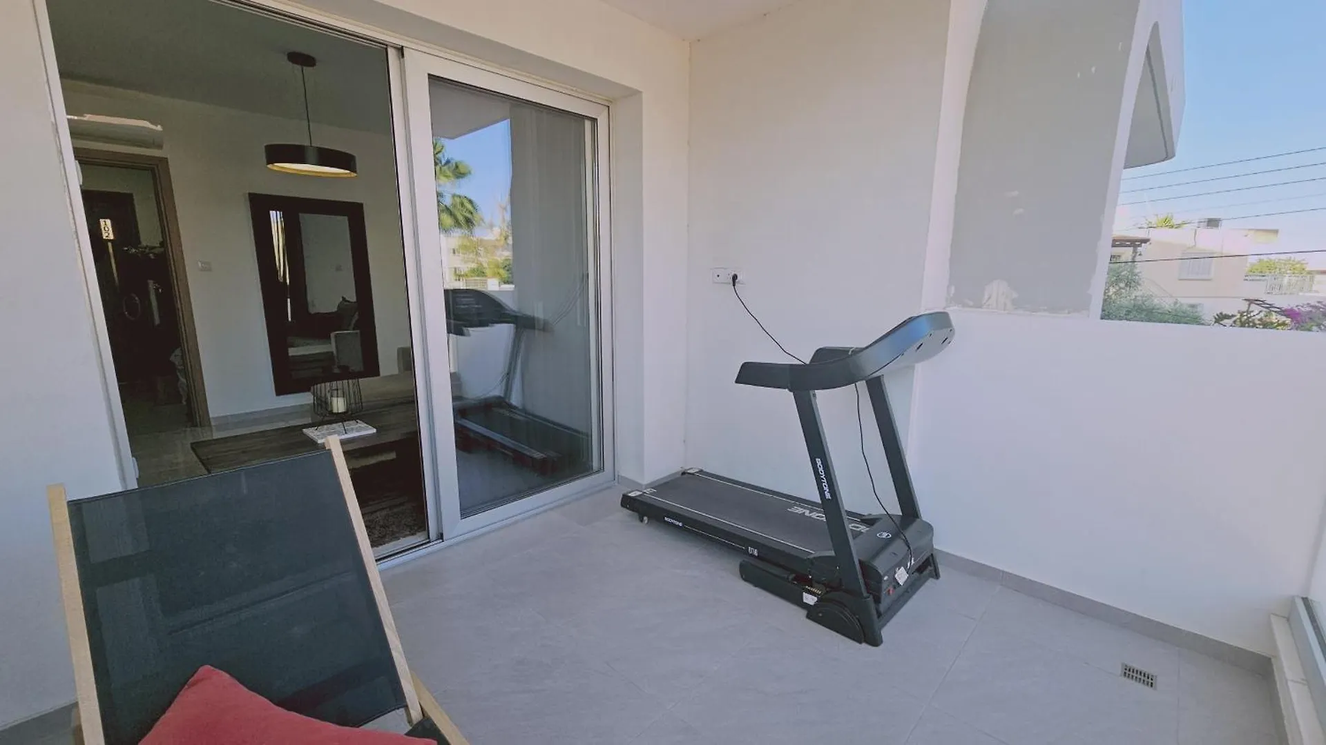 Stay Digital Den Apartment Larnaca 0*,  Kıbrıs